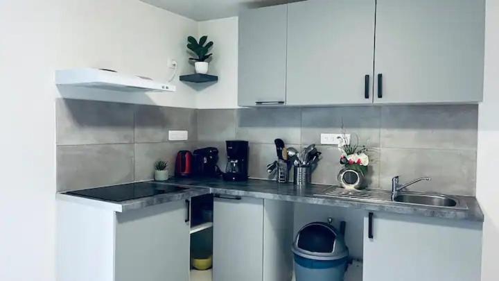 Jolie Appartement 2 Chambres 65M2 Au Centre Ville Fontenay-le-Comte Εξωτερικό φωτογραφία
