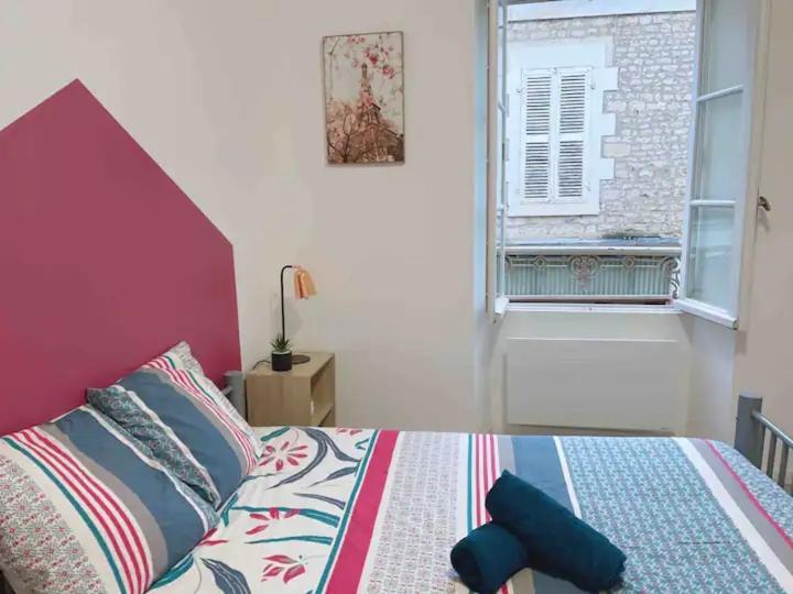 Jolie Appartement 2 Chambres 65M2 Au Centre Ville Fontenay-le-Comte Εξωτερικό φωτογραφία