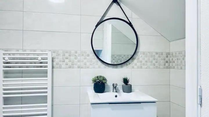 Jolie Appartement 2 Chambres 65M2 Au Centre Ville Fontenay-le-Comte Εξωτερικό φωτογραφία